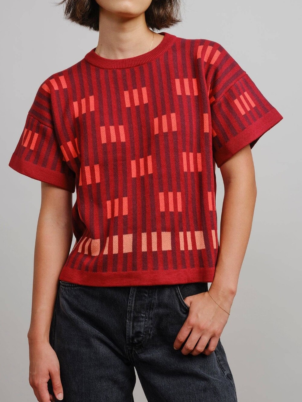 Avant Garde print Red Short-Sleeve Knit Sweater Top